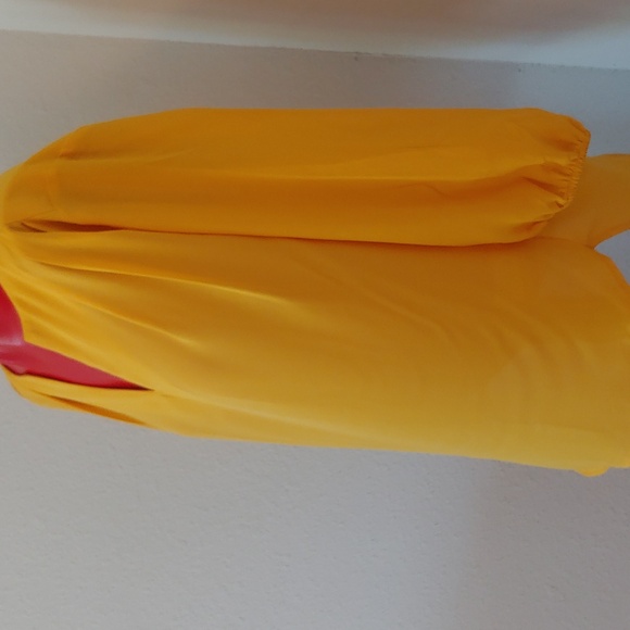 Pleione Sunny Yellow Women's Pleated V-Neck Blouse 3/4 Sleeves Size Small - Picture 9 of 13